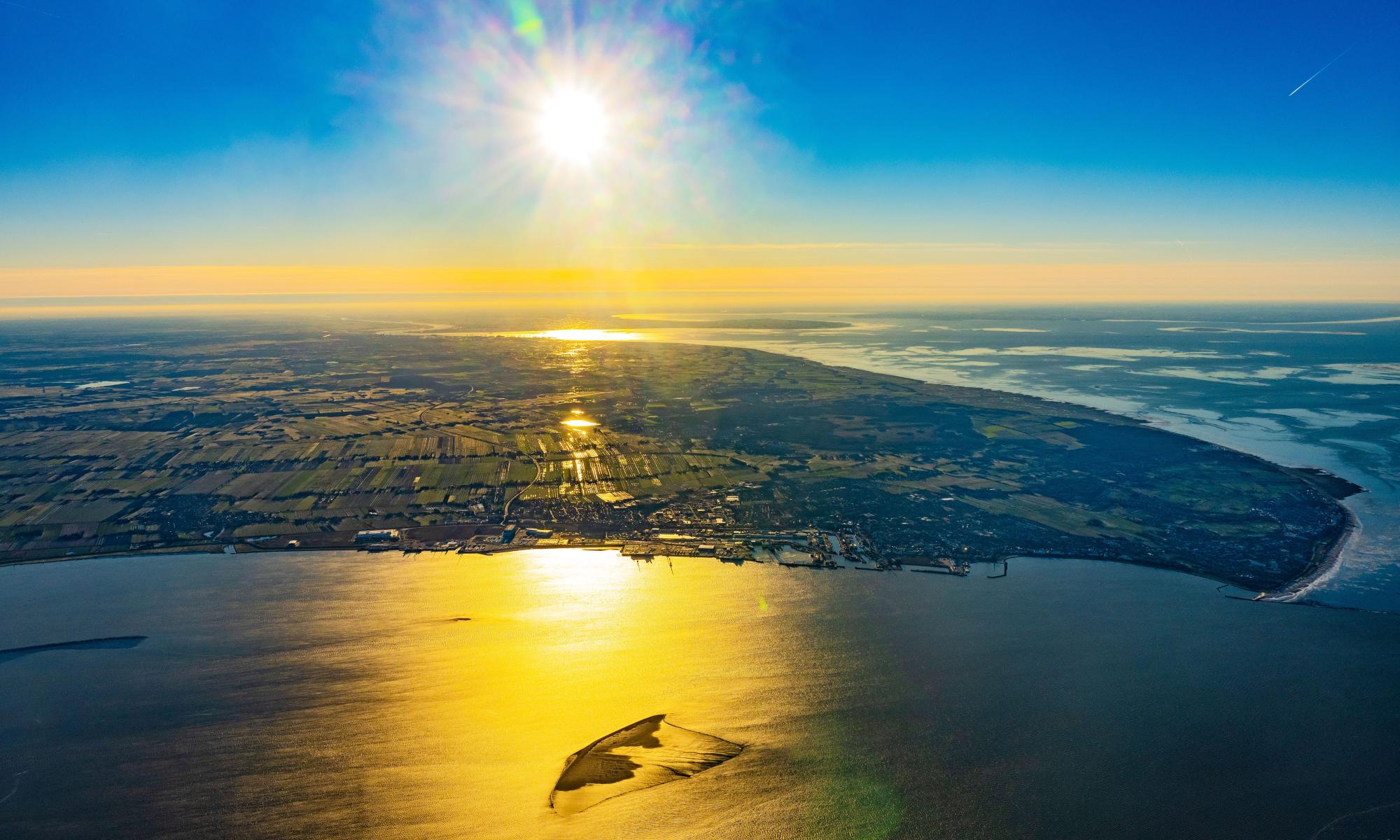 NC 11.07.009. Luftbild Cuxhaven.kleiner