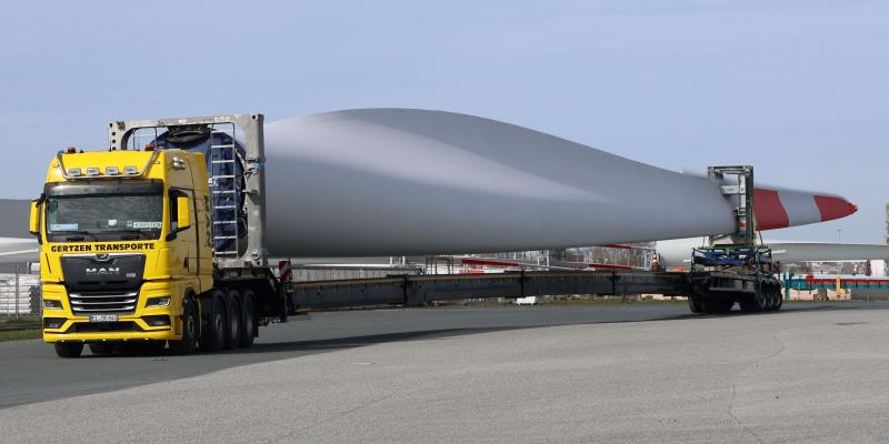 Maritime Wirtschaft   Transport Flügel